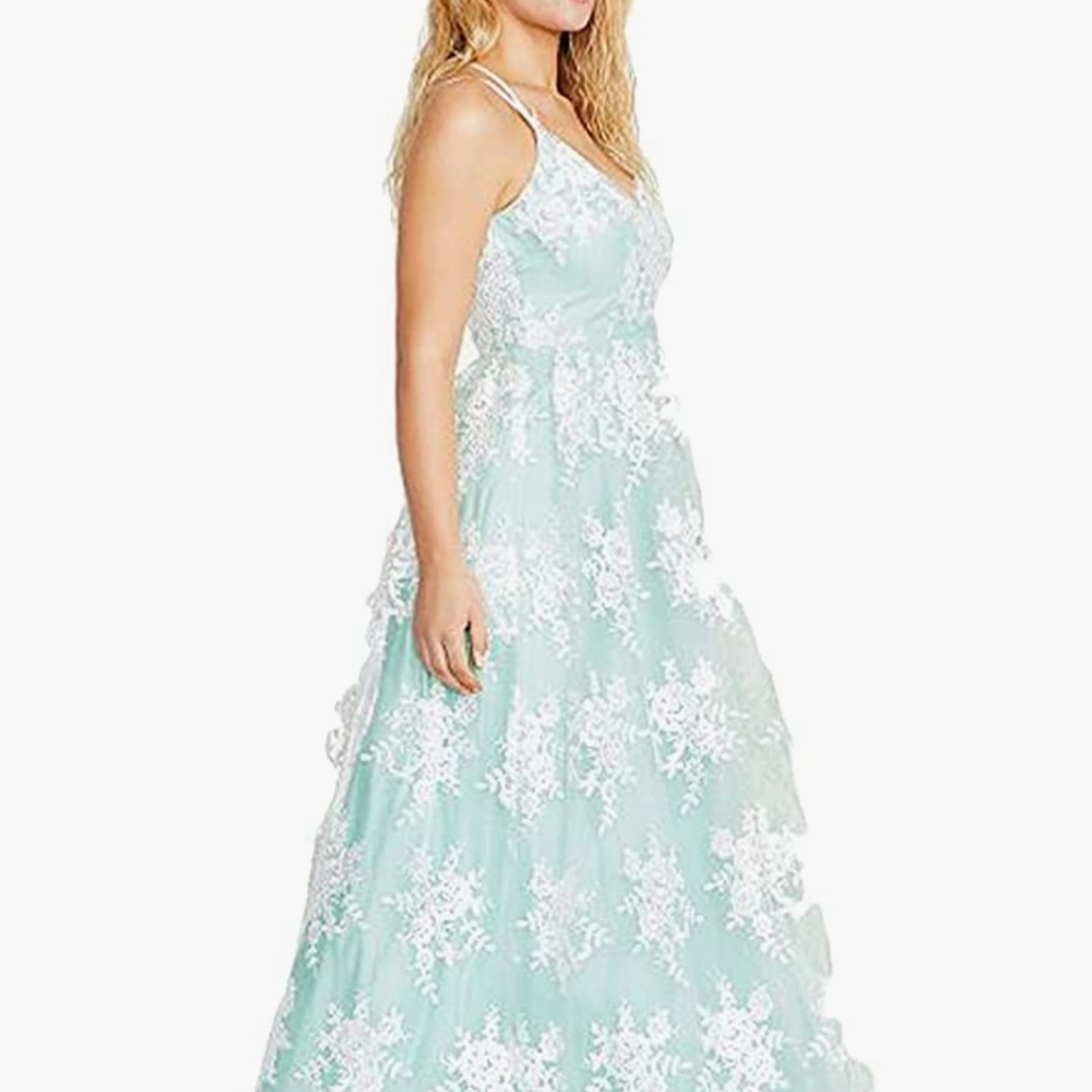 Say Yes To The Dress/Prom mint and white size 3/4